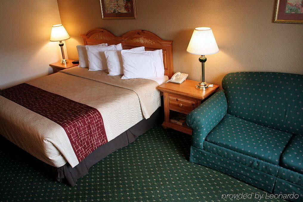 Red Roof Inn & Suites Knoxville East Exteriör bild
